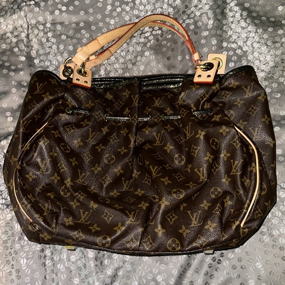 Louis Vuitton Irene Monogram Purse - Picture 2 of 13